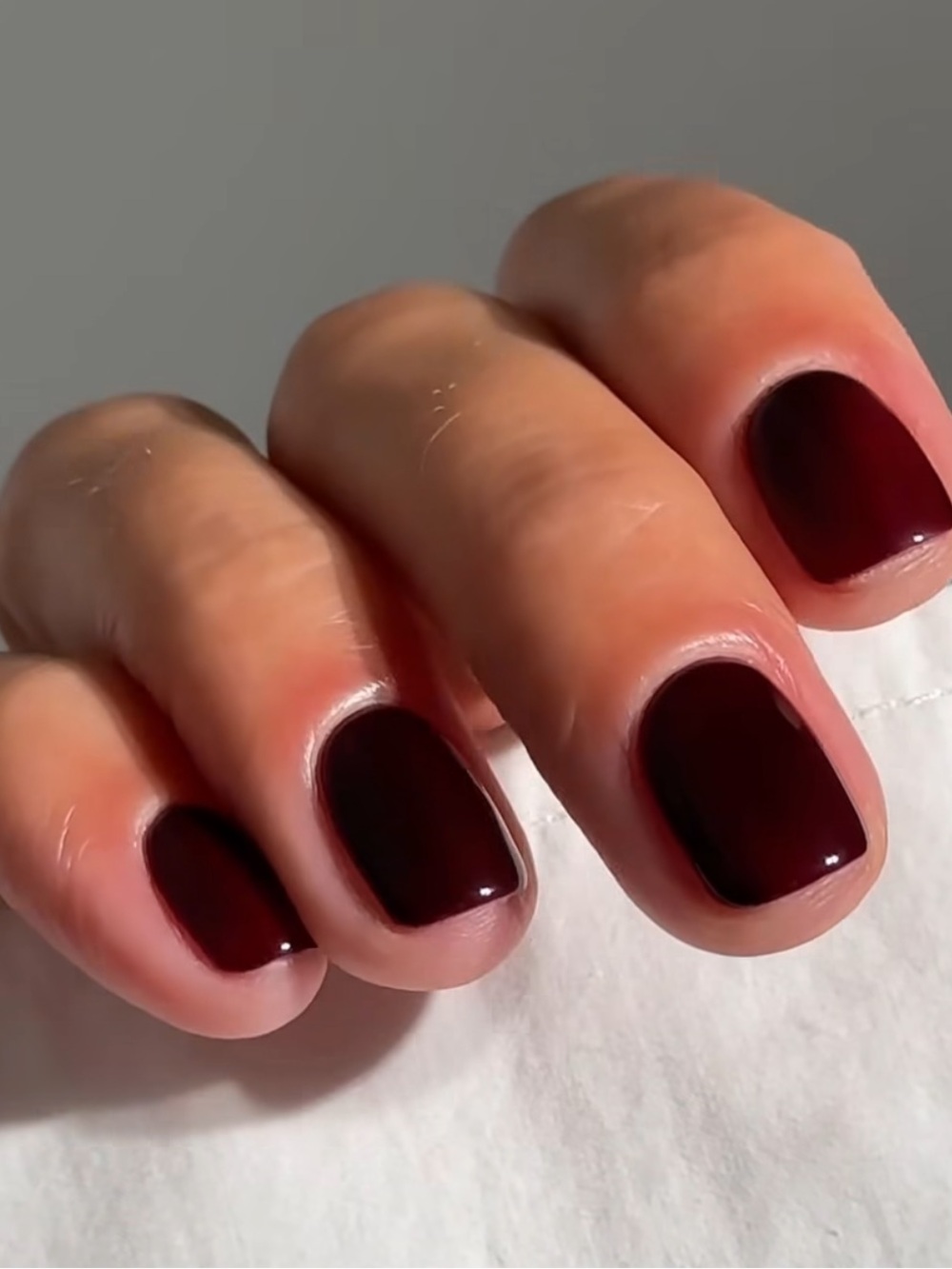 Limited Edition Chanel LE VERNIS Longwear Nail Colour Rouge Noir #397